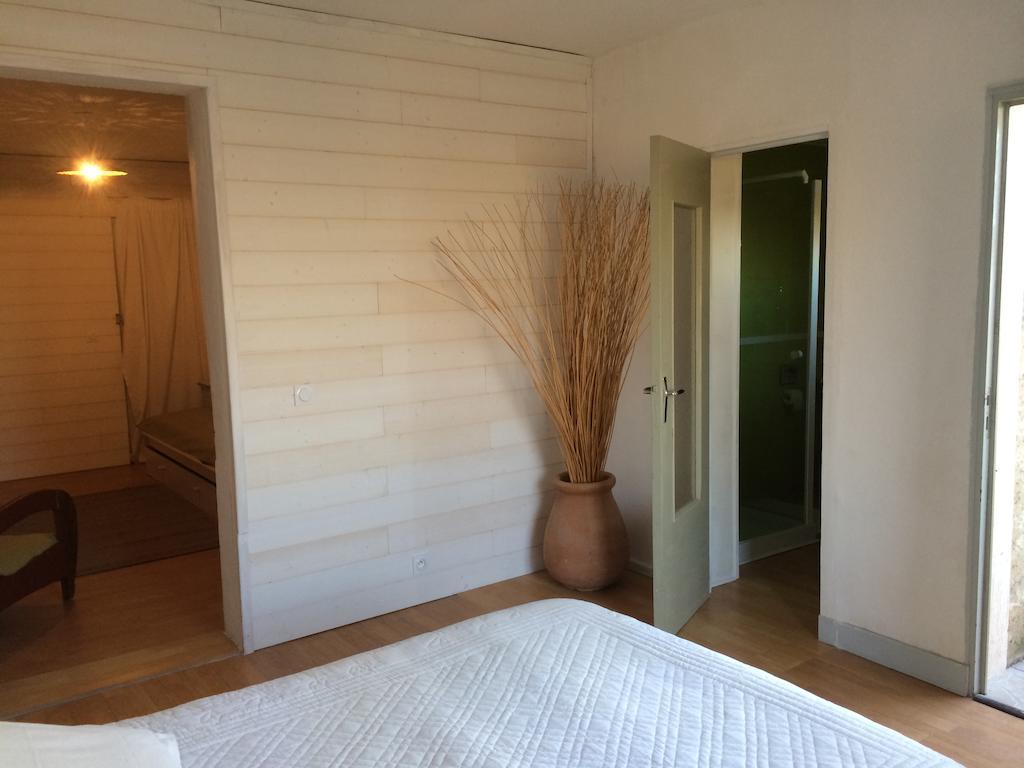 Chambres D'Hotes La Farga Carennac Room photo
